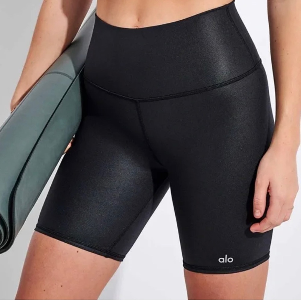 ALO Yoga High Waist Biker Shorts Glossy Black XS